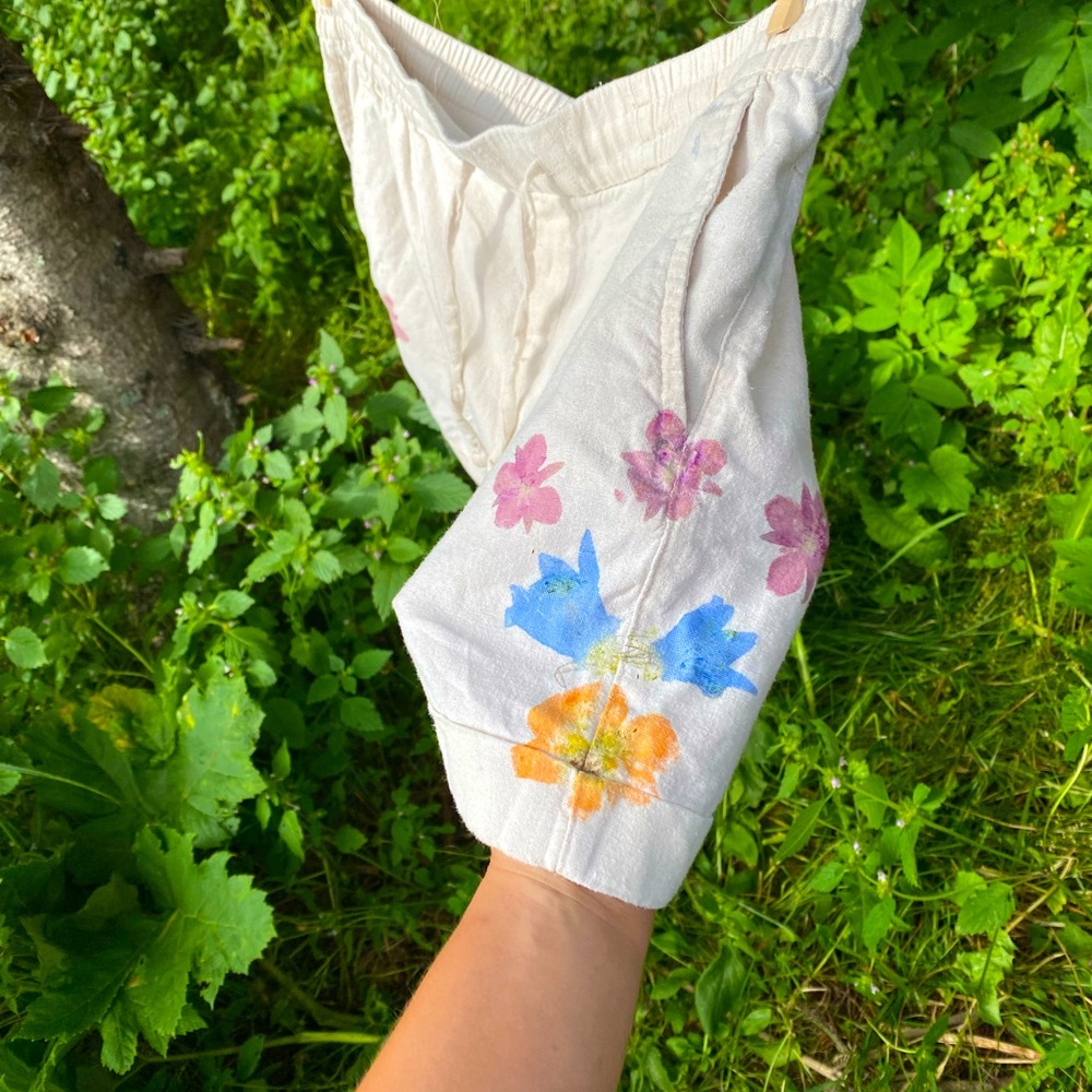 White linen/cotton blend eco dye shorts